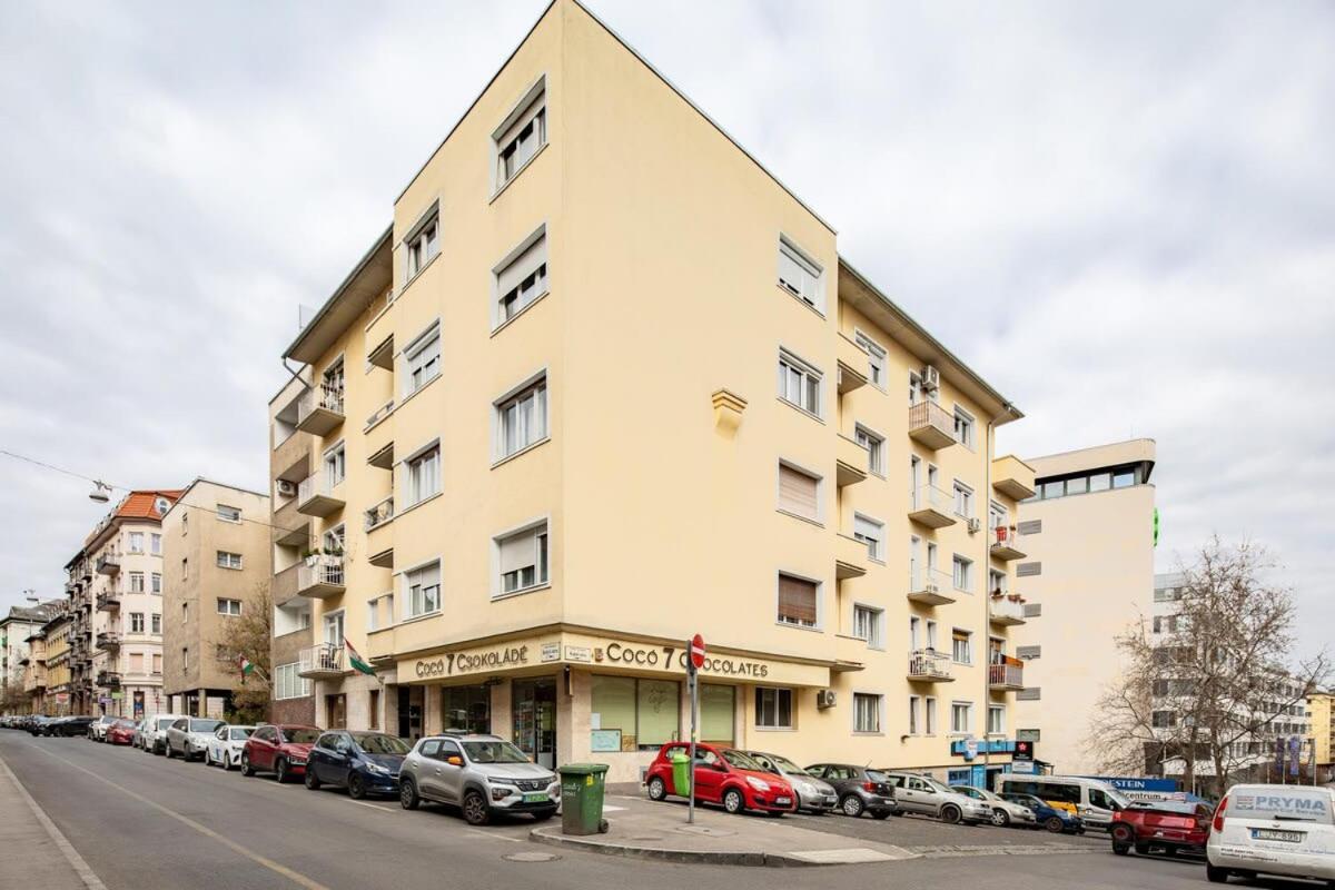 Central - Comfy - Sunny Budapeste Exterior foto